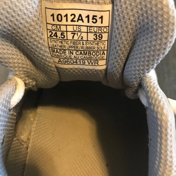 ASICS 1012A151 Size 7.5 Women's Running Athletic Shoes - Picture 3 of 7